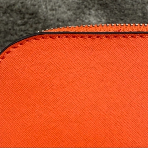 GUESS Vibrant Orange Crossbody Bag - Picture 5 of 7